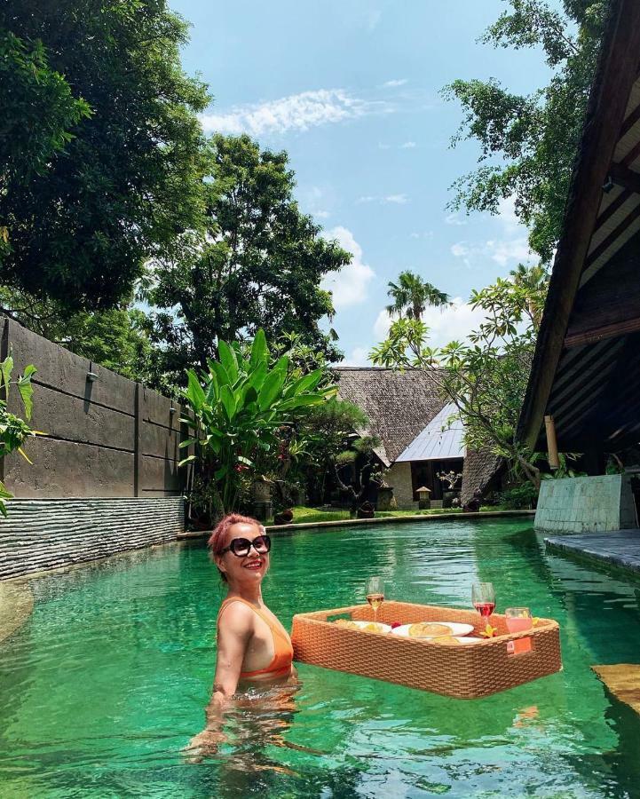 Seminyak Villa Kalyca Exterior foto